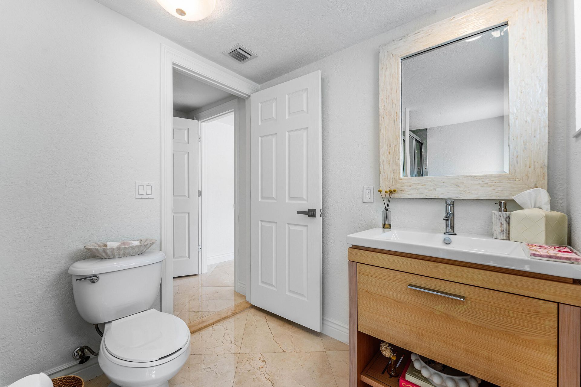 4230 NE 24th Avenue, Lighthouse Point, FL 33064 Photo