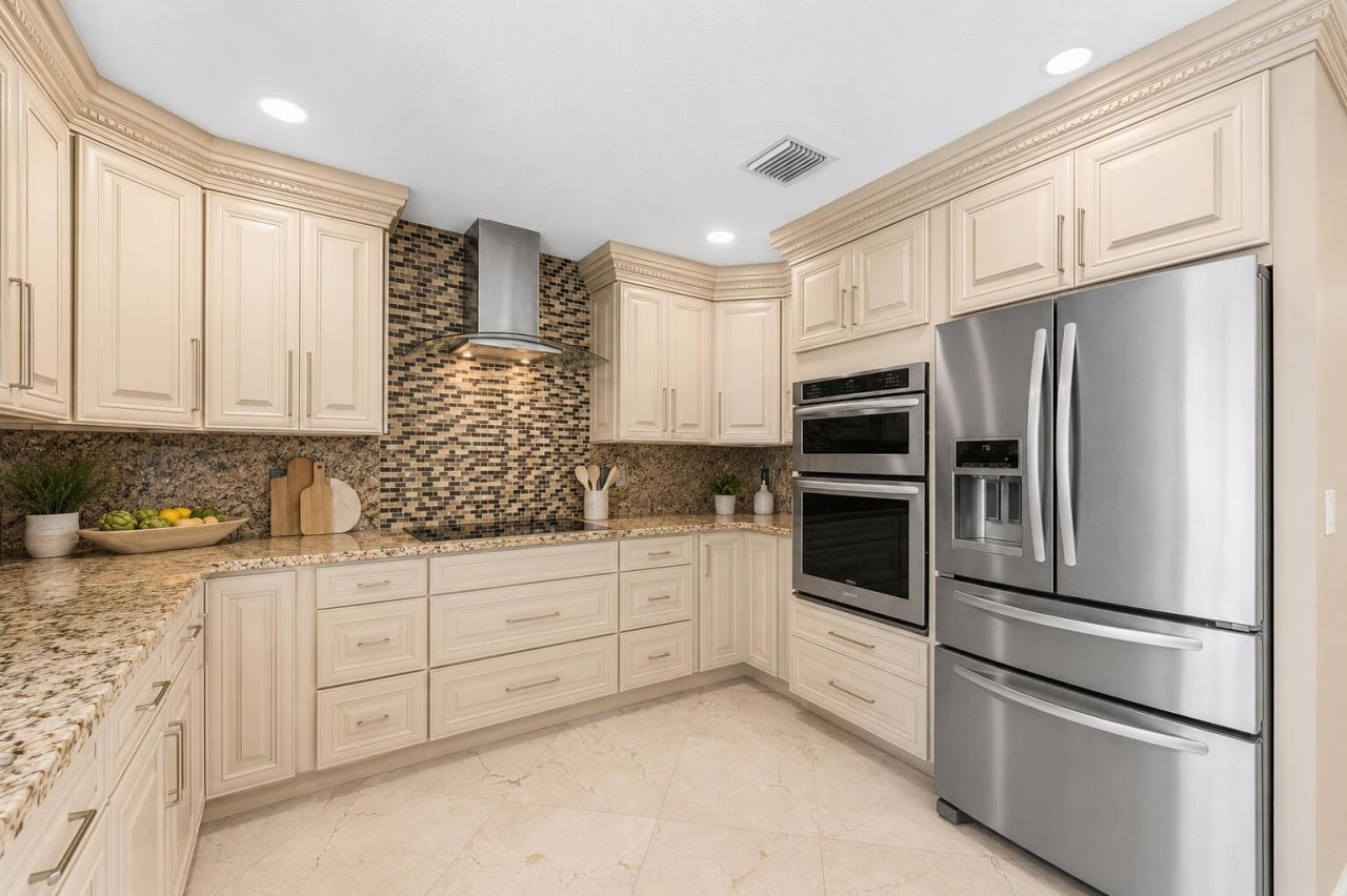 4230 NE 24th Avenue, Lighthouse Point, FL 33064 Photo