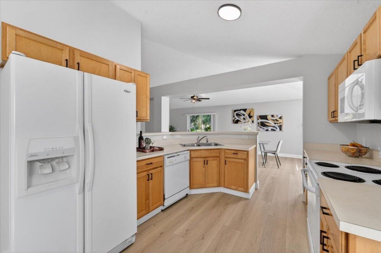 2602 SW 12th Sq Square Sw, Vero Beach, FL 32968 Photo