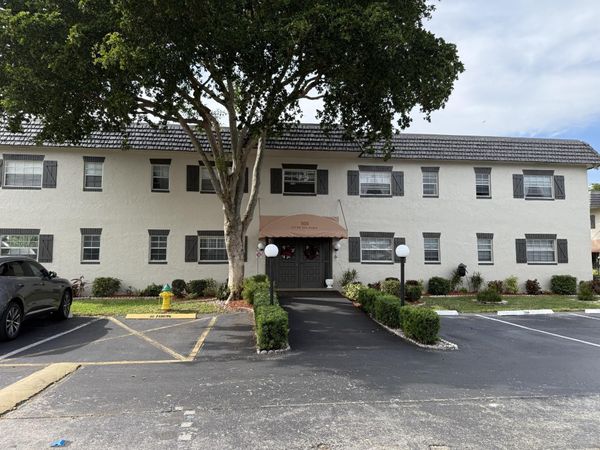 375 SW 56th Avenue, Unit 116, Margate, FL 33068