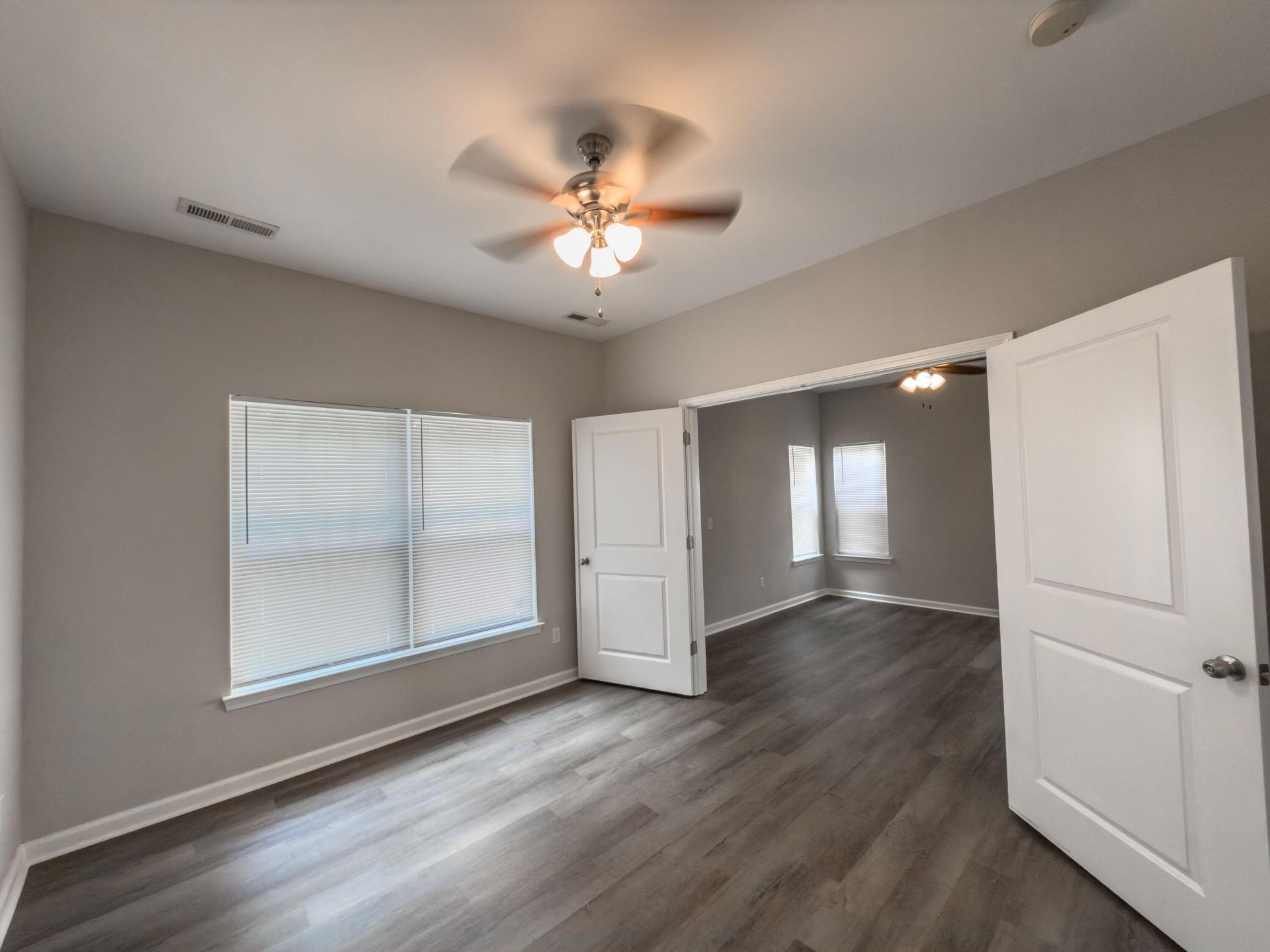 251 Grand Oaks Drive Photo 13