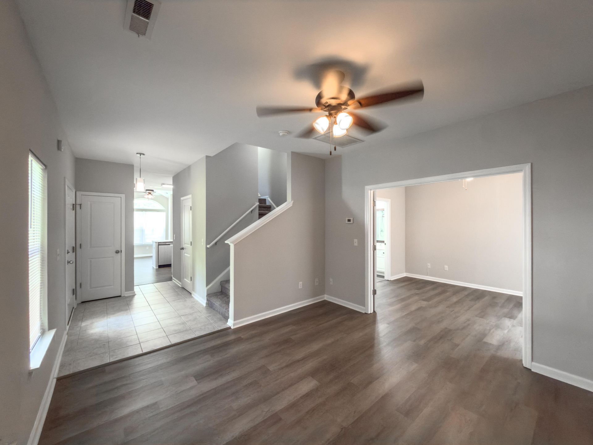 251 Grand Oaks Drive Photo 4