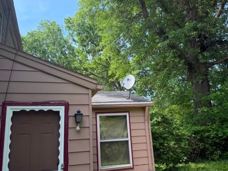 1105 Hereford Road , Cleveland Heights, OH 44112 Photo 3