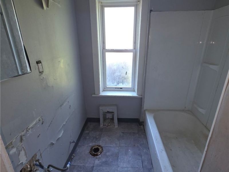 1381 E 84 Street , Cleveland, OH 44103 Photo 22