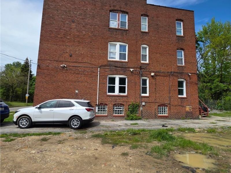 1381 E 84 Street , Cleveland, OH 44103 Photo 3