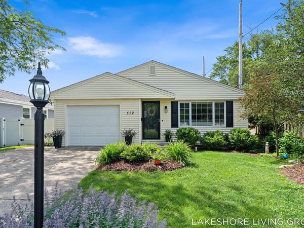 512 Orchard Avenue, Grand Haven, MI 49417