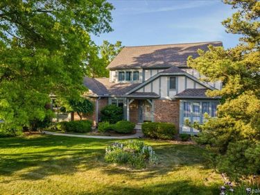 39256 Heatherbrook Drive , Farmington Hills, MI 48331