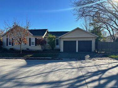 3185 BUCKINGHAM Avenue , Berkley, MI 48072