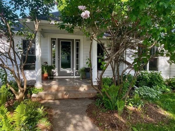 907 Bridge Street, Charlevoix, MI 49720
