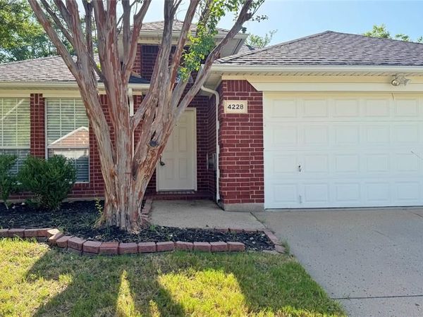 4228 Boulder Park Drive, Fort Worth, TX 76040