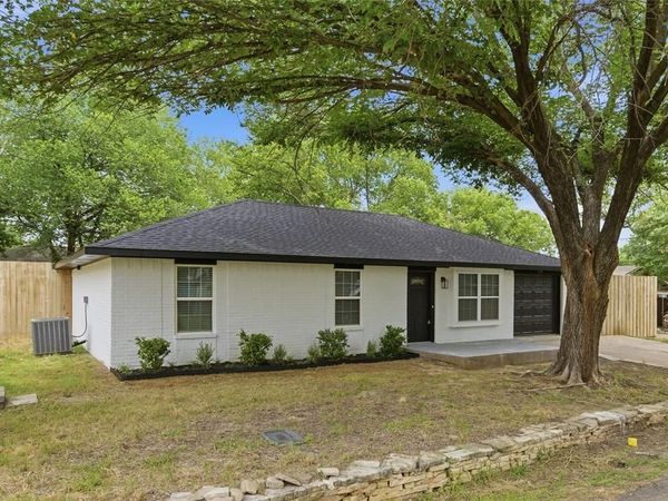 610 Galbraith Street, Lake Dallas, TX 75065