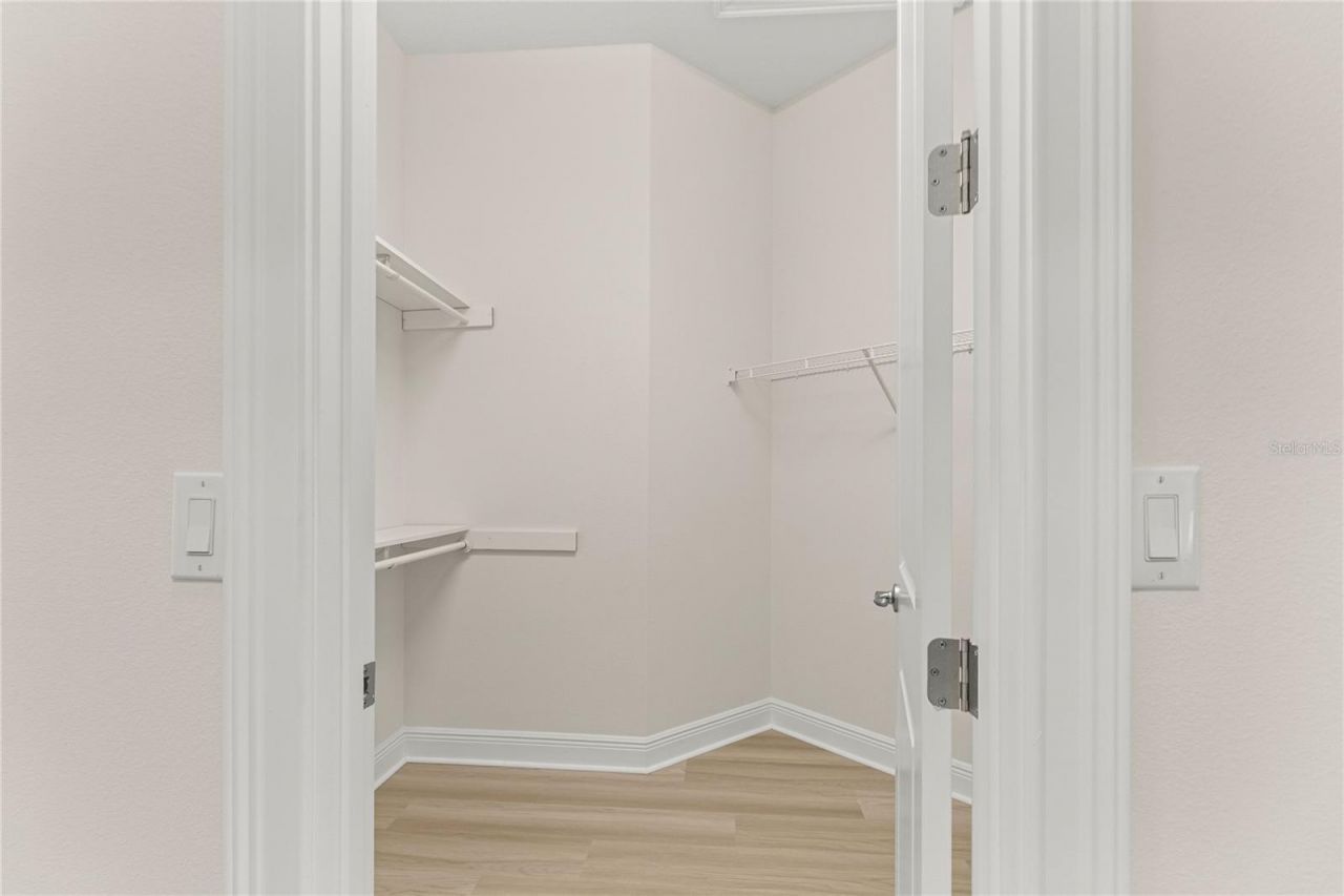 5090 Greens Drive , Lady Lake, FL 32159 Photo