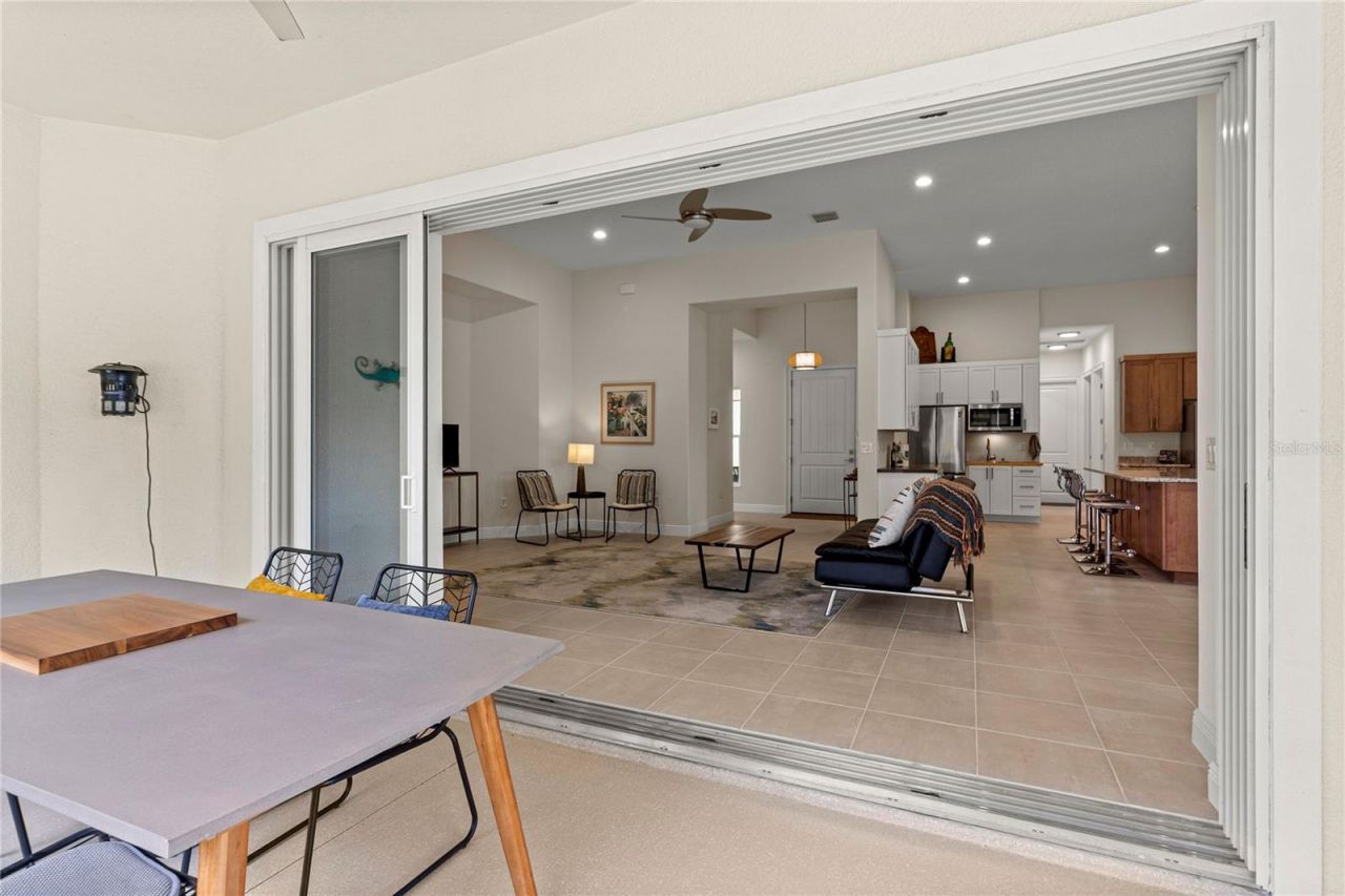 5090 Greens Drive , Lady Lake, FL 32159 Photo