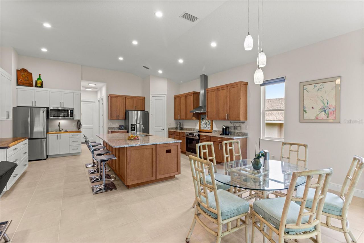 5090 Greens Drive , Lady Lake, FL 32159 Photo