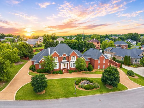107 Mimosa Dr, Gallatin, TN 37066