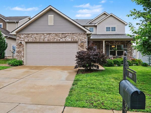 2925 Hen Brook Dr , Columbia, TN 38401