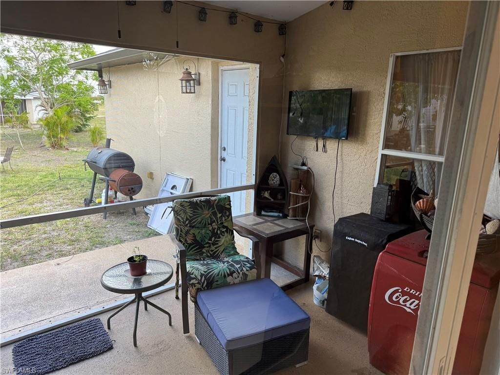 2205 NE 1st Pl , Cape Coral, FL 33909 Photo
