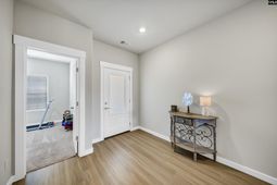 1639 Hidden Garden Lane  photo 4