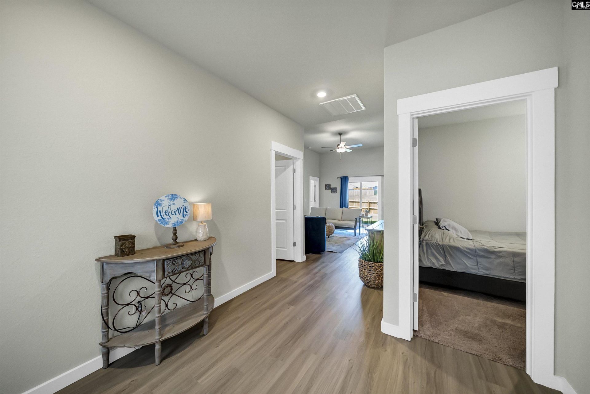1639 Hidden Garden Lane  Photo 4