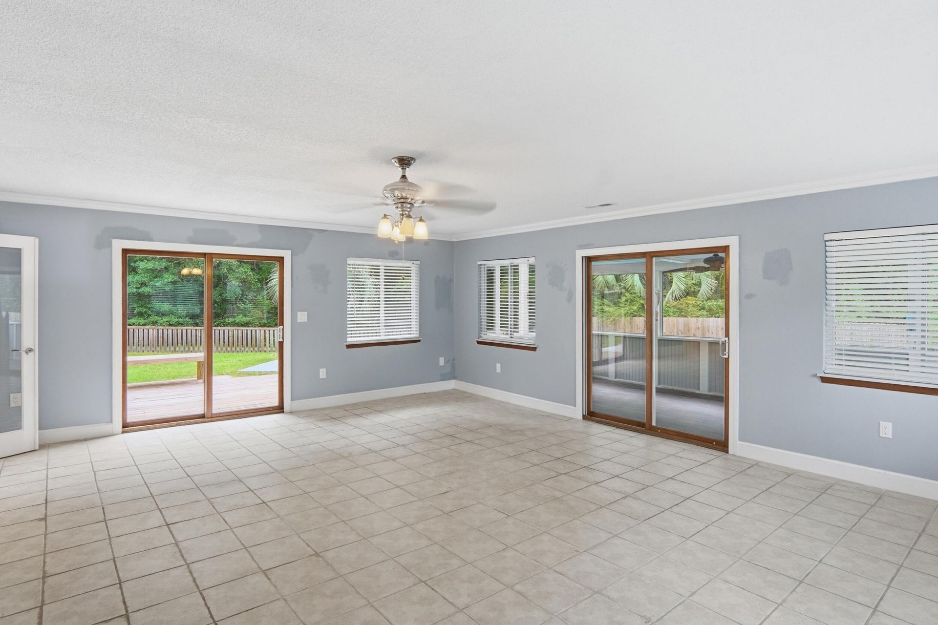 11 Glengary Court Photo 18