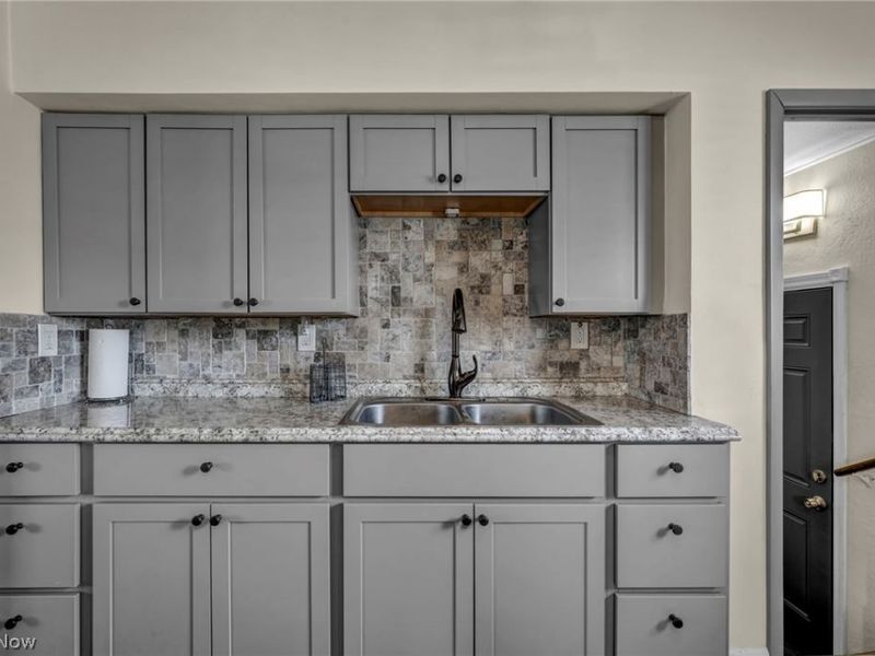 3757 W 116th Street , Cleveland, OH 44111 Photo 11