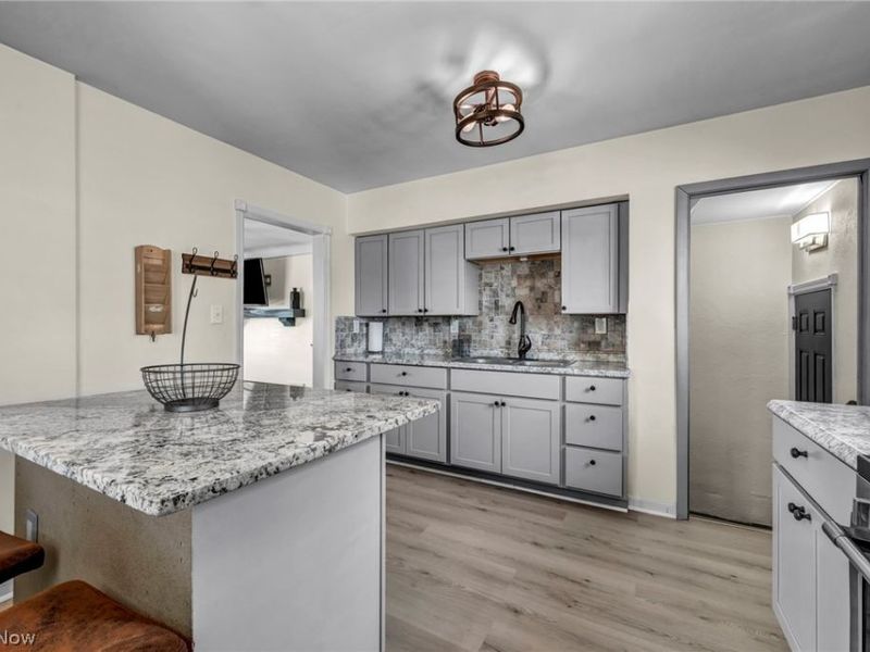 3757 W 116th Street , Cleveland, OH 44111 Photo 14