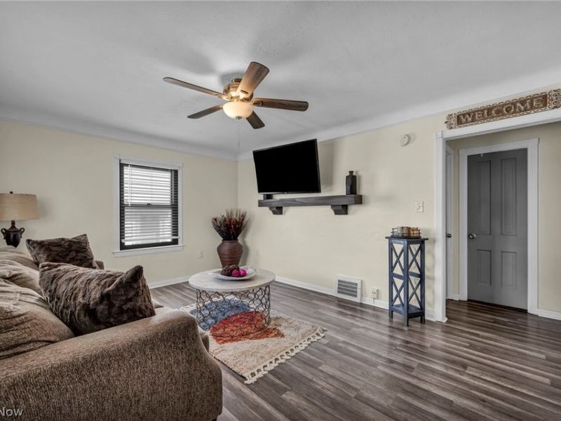 3757 W 116th Street , Cleveland, OH 44111 Photo 5