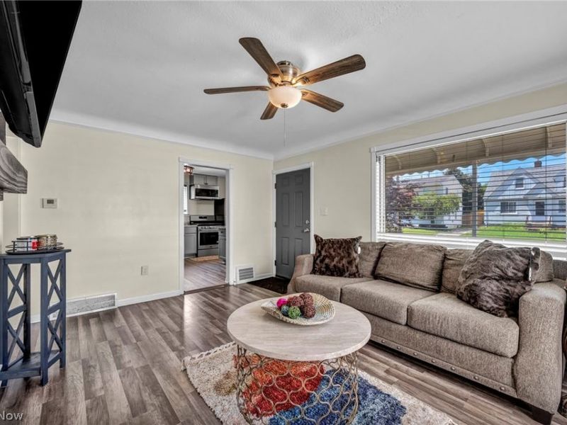 3757 W 116th Street , Cleveland, OH 44111 Photo 8