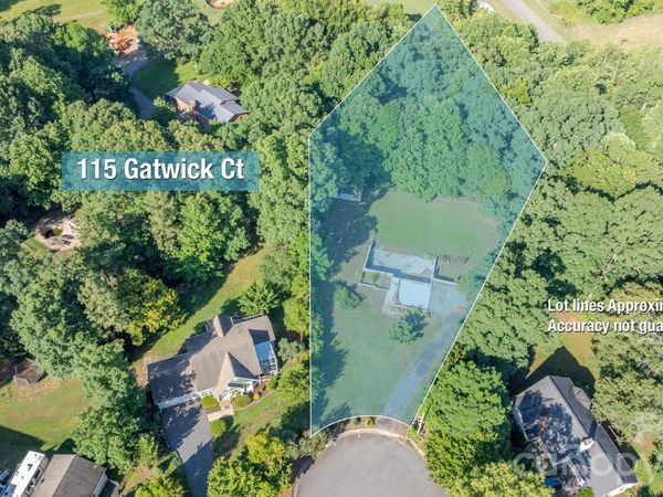115 Gatwick Court , Statesville, NC 28677
