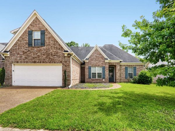 7905 COUNTRY LAKE DR, Bartlett, TN 38133
