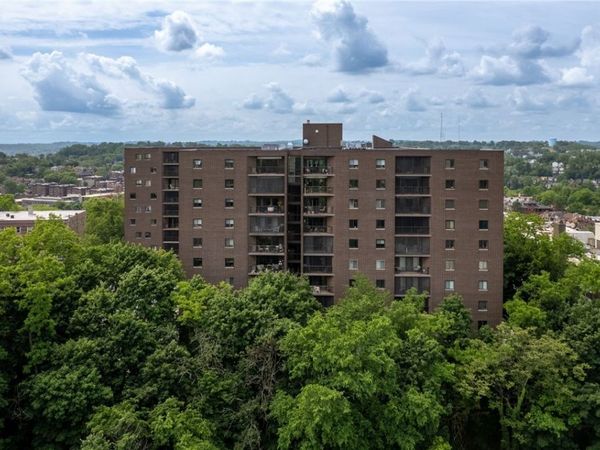 5600 Munhall Rd, Unit 201, Pittsburgh, PA 15217