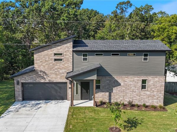 5 Hebrides Lane , Bella Vista, AR 72715