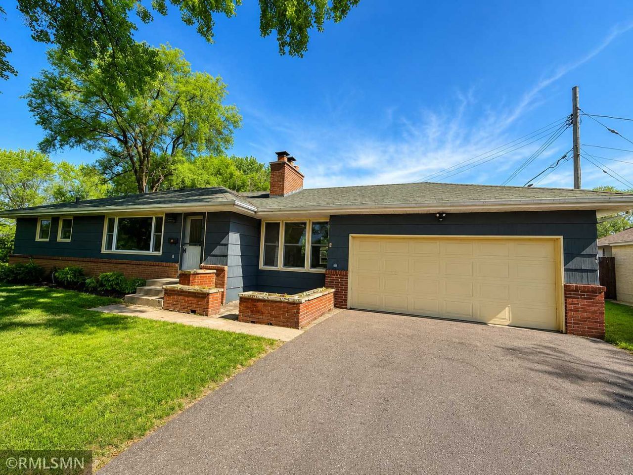 2406 Ericon Drive , Brooklyn Center, MN 55430