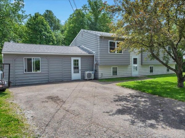 31 Eagle Park Drive, Colchester, VT 05446
