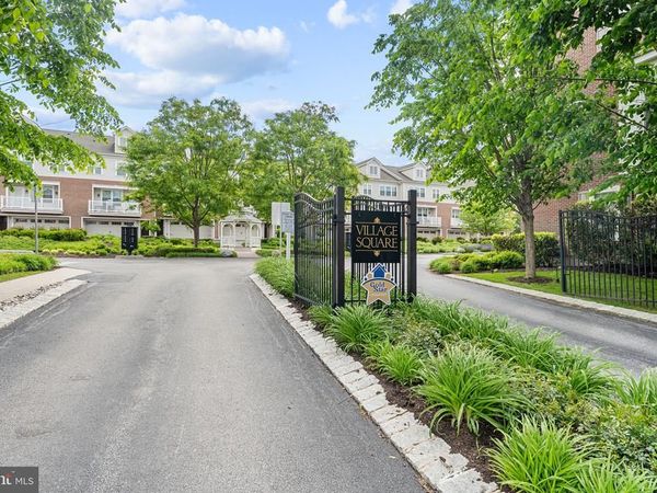 53 VILLAGE SQUARE, PAOLI, PA 19301