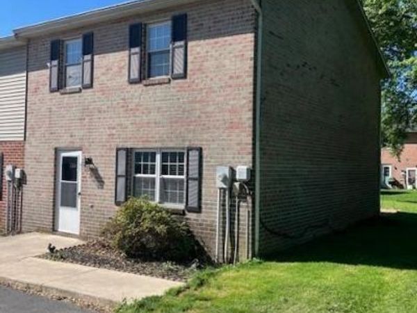 2339 MCCLEARY DRIVE , CHAMBERSBURG, PA 17202