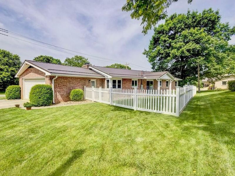 205 Marita Drive, Mount Vernon, OH 43050 Photo 3