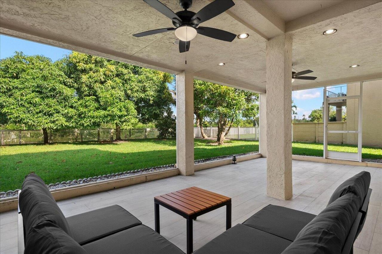 2447 Country Golf Drive, Wellington, FL 33414 Photo