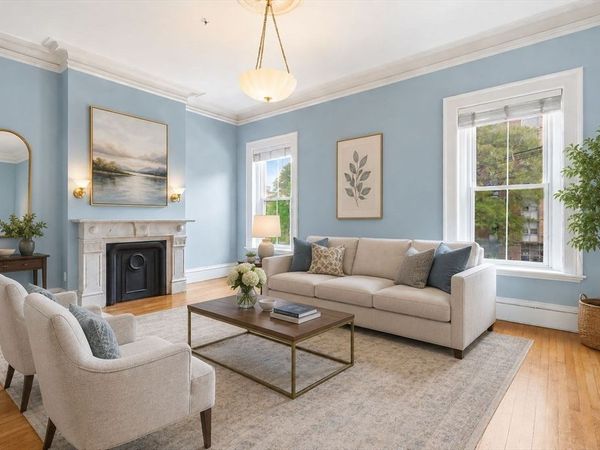 17 High Street, Unit 2, Brookline, MA 02445