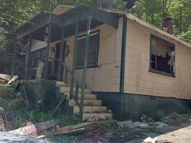 360 Pickle Bean Hollow , Ransom, KY 41558