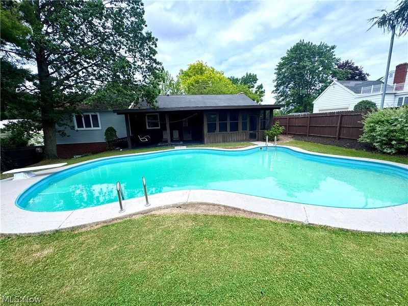 8016 Harris Drive, Garrettsville, OH 44231 Photo 2