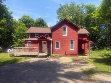 8566 Fostoria Road, Watertown Twp, MI 48435