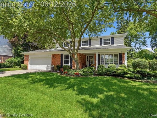 46490 Rockledge Drive, Plymouth Twp, MI 48170