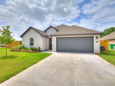 7030 E 155th Place S, Bixby, OK 74008
