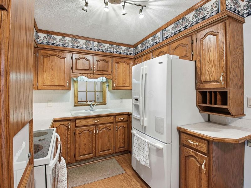 799 Vancouver Drive, Marion, OH 43302 Photo 10