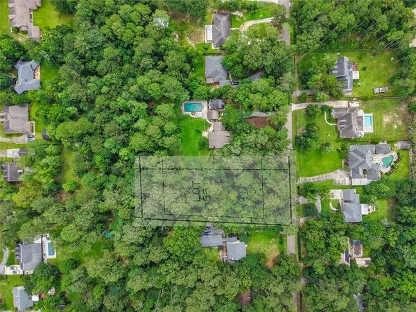 N MAGNOLIA Drive , Covington, LA 70433