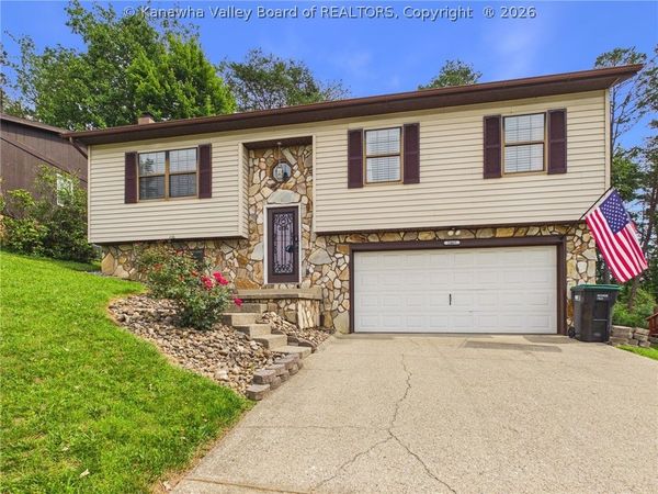 146A Timberlake Circle, Scott Depot, WV 25560