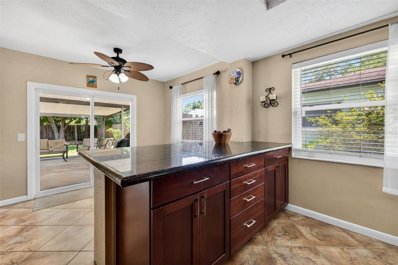 3221 14th Street N, Saint Petersburg, FL 33704 Photo