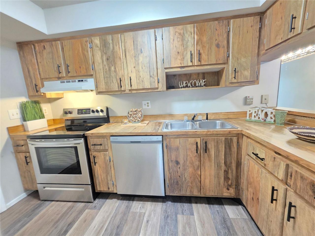 2935 Lichen Lane, Unit C, Clearwater, FL 33760 Photo