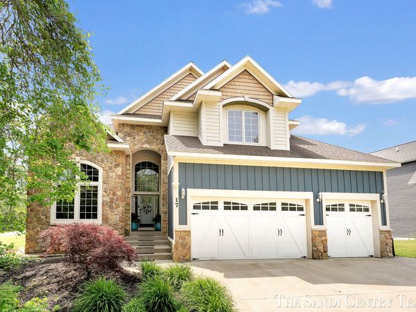 17 Boulder Drive, Norton Shores, MI 49444